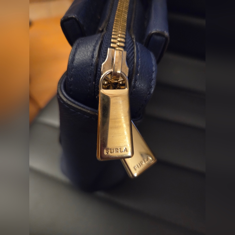 Authentic Furla Navy Blue Leather Small Talia - Picture 6 of 12